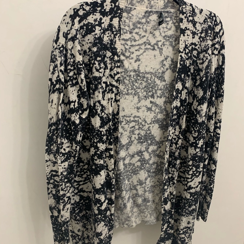 Cardigan - Picture 2 of 7